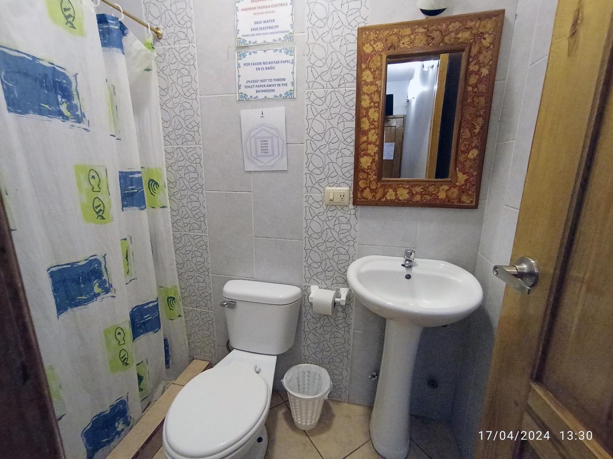 Hostal Yaku Montañita Zewnętrze zdjęcie