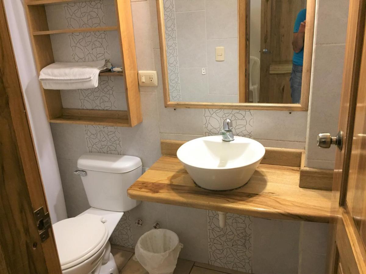 Hostal Yaku Montañita Zewnętrze zdjęcie